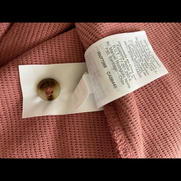 Texture & Thread Button-Back Mockneck Top NWOT - Picture 7 of 9